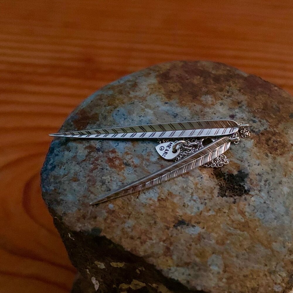 Me & Ro Extra Long Leaf Pendant